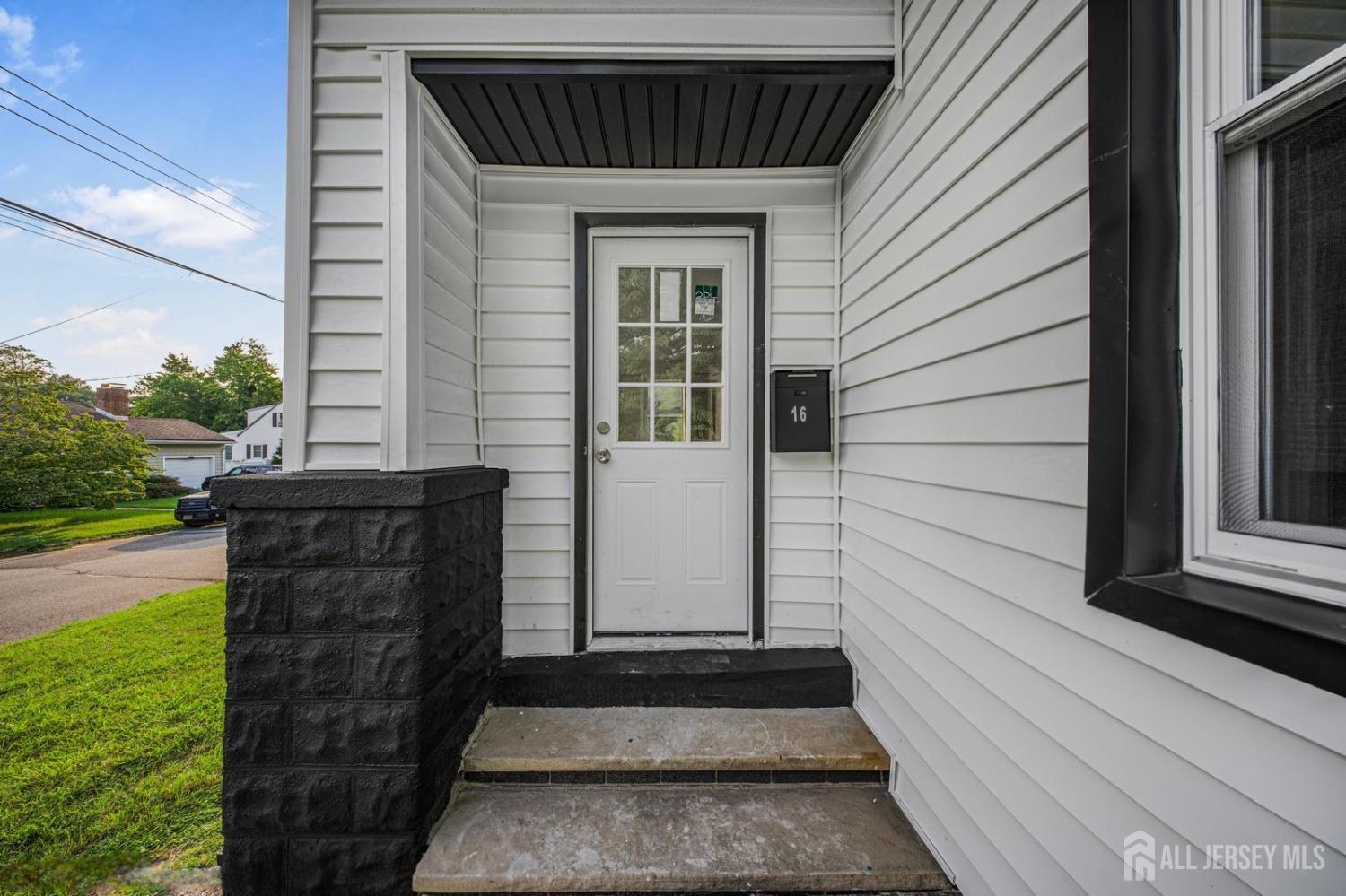 16 Lincoln Avenue Image 3