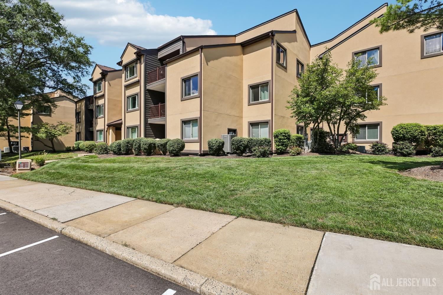 2109 Sayre Drive 2109 Image 1