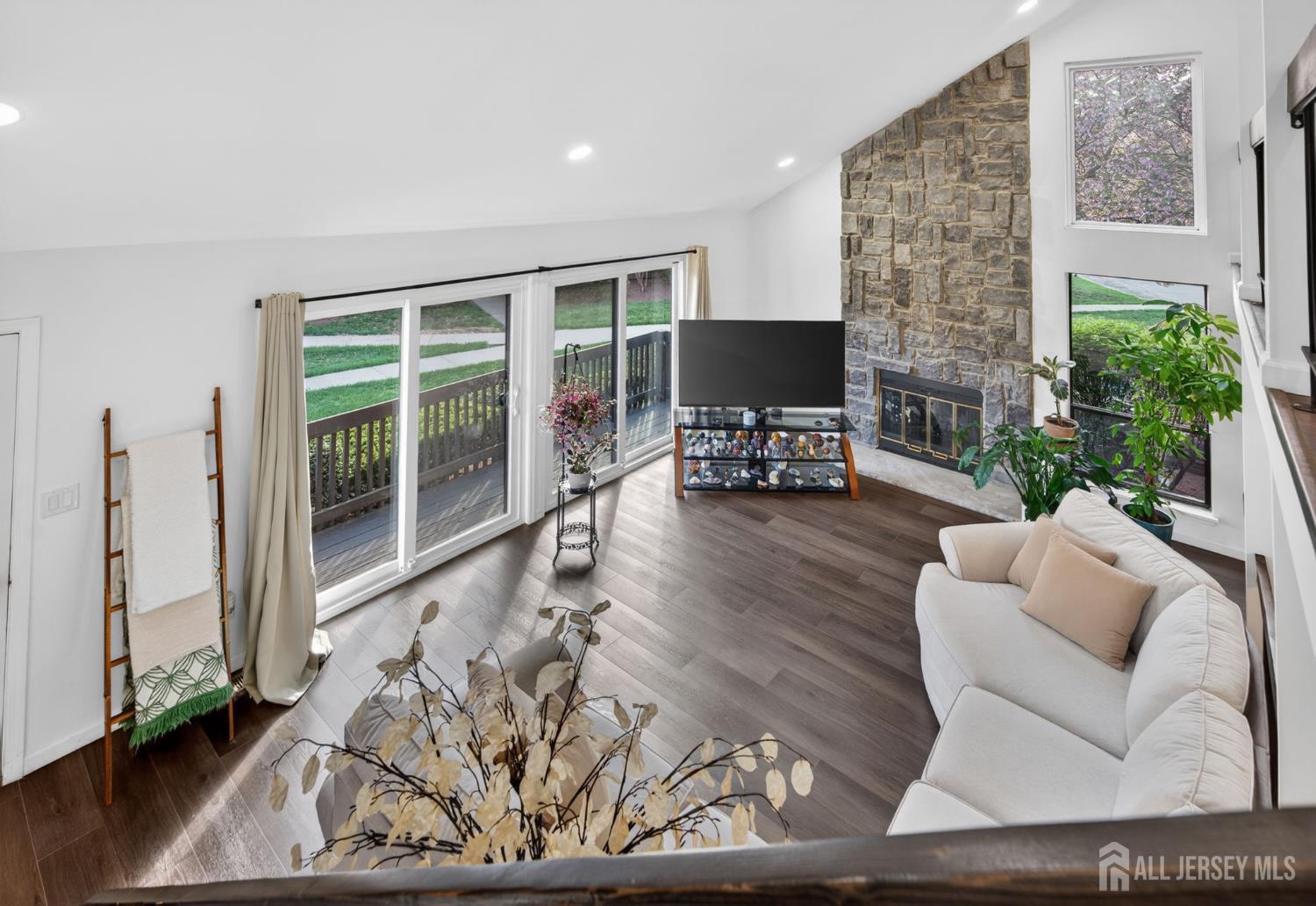 66 Kingsberry Drive Image 2