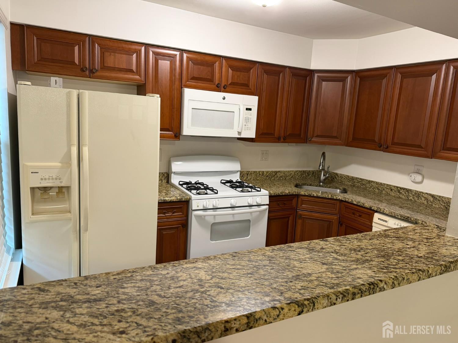 30 Mill Run, Hightstown, NJ, 08520 image 8