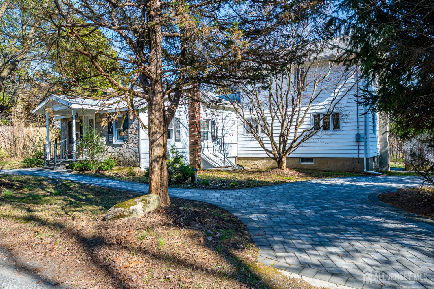 16 Skytop Road Image 3