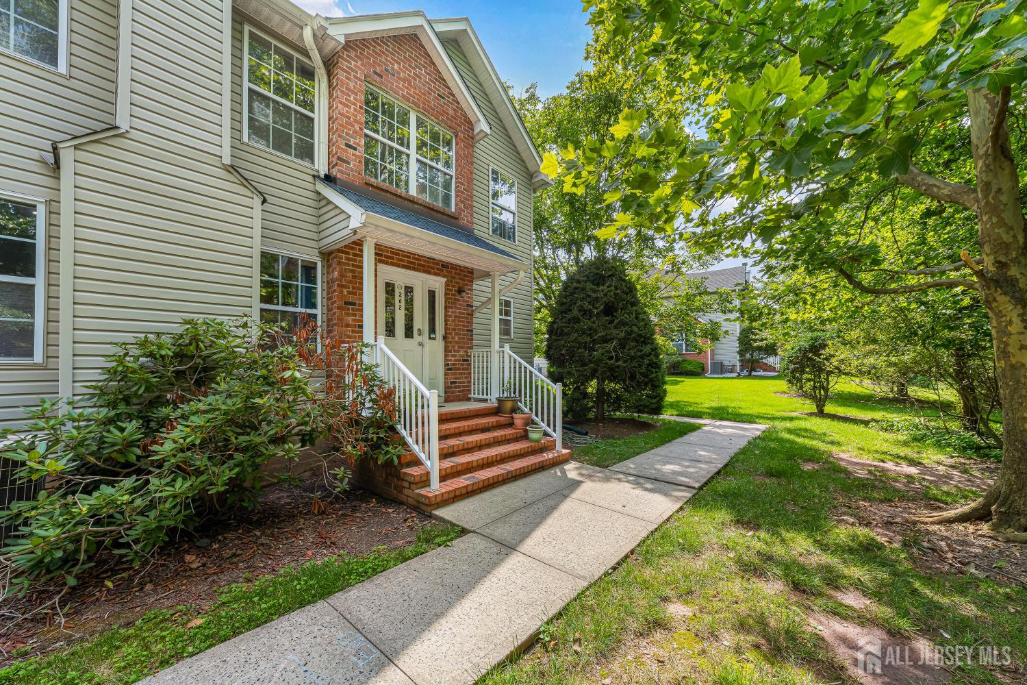 262 Retta Court Image 3