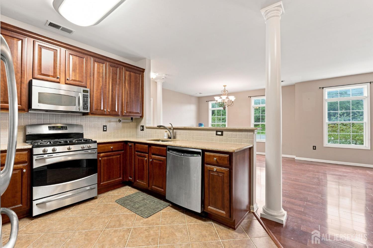 195 Main Street, South Amboy, NJ, 08879 image 7