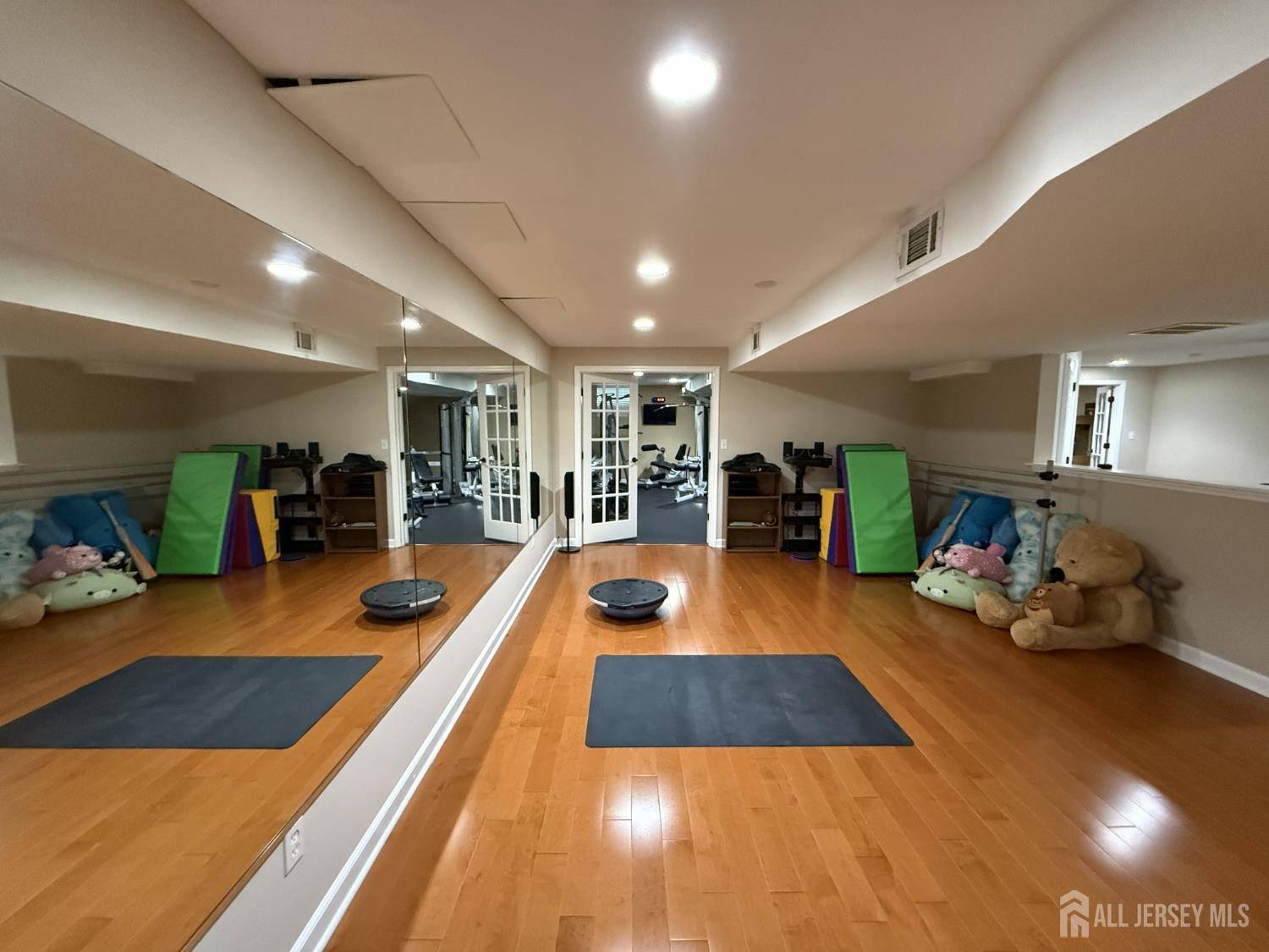 27 Mitchell Drive, Monroe, NJ, 08831 image 46