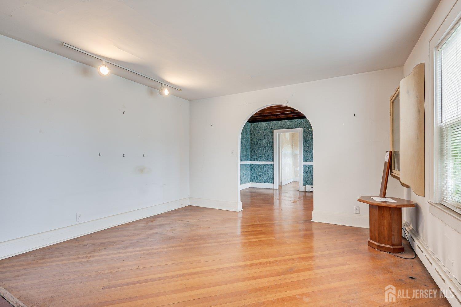 462 Union Avenue Image 5