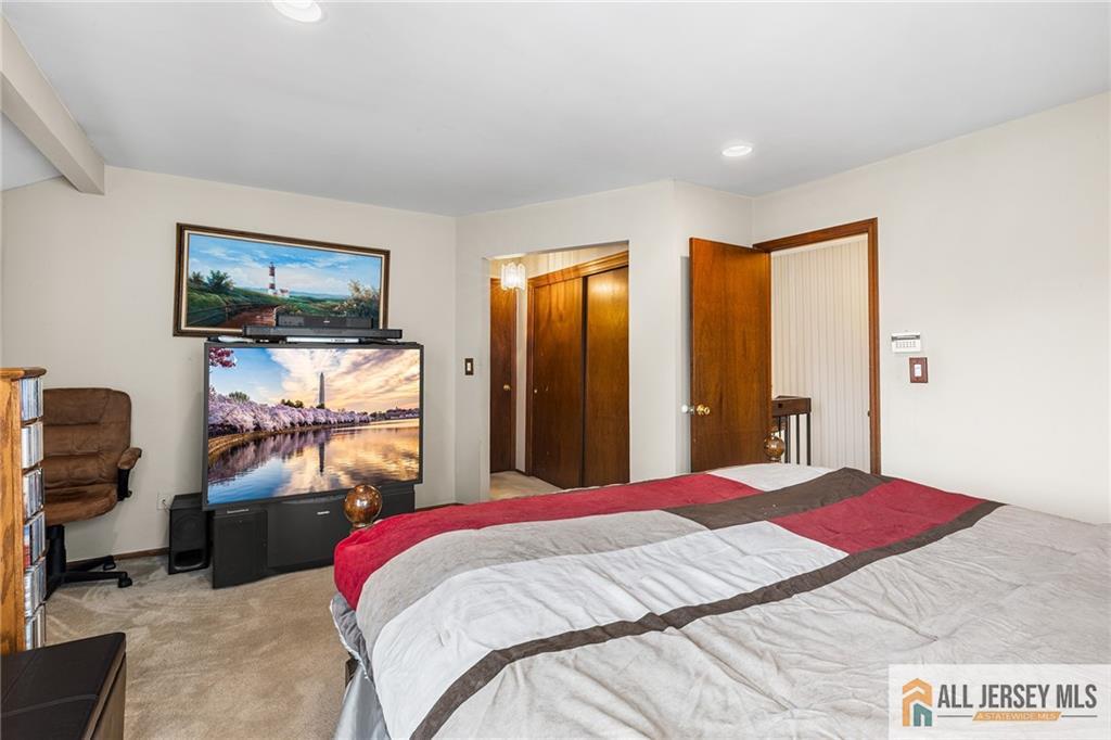 84 Diamond Lane, Old Bridge, NJ, 08857 image 32