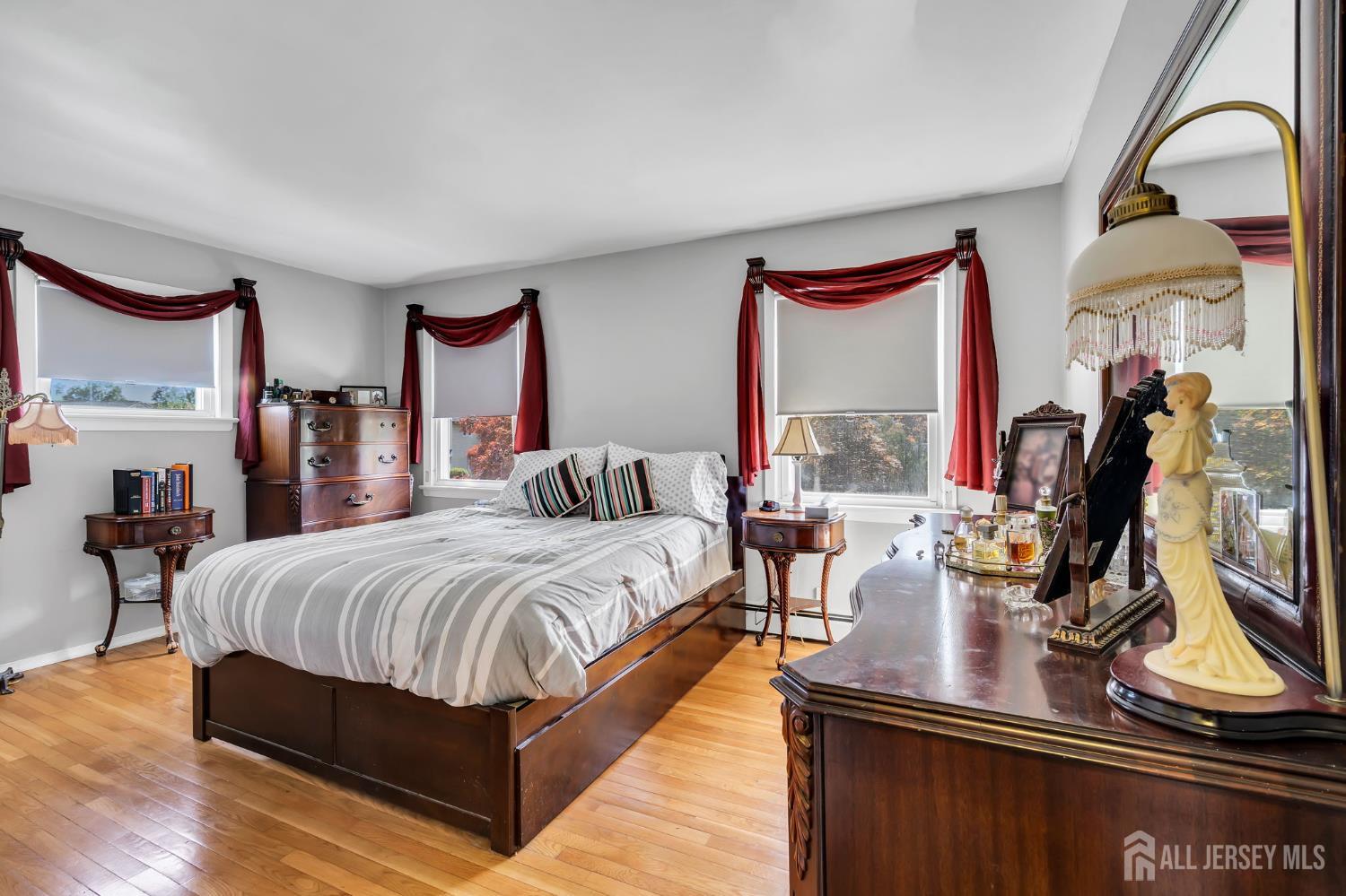 35 Richard Terrace, Middletown, NJ, 07748 image 11