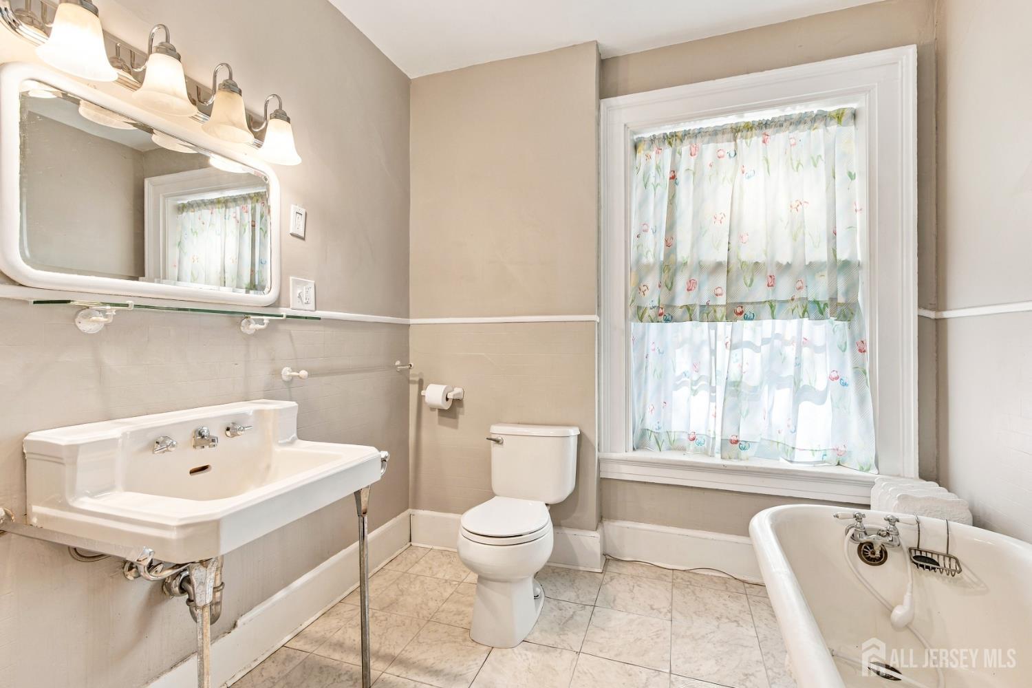 80 Main Street, Keyport, NJ, 07735 image 28