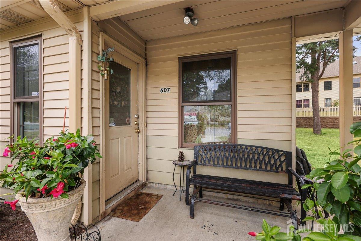 607 Bluebell Dr Drive Image 5