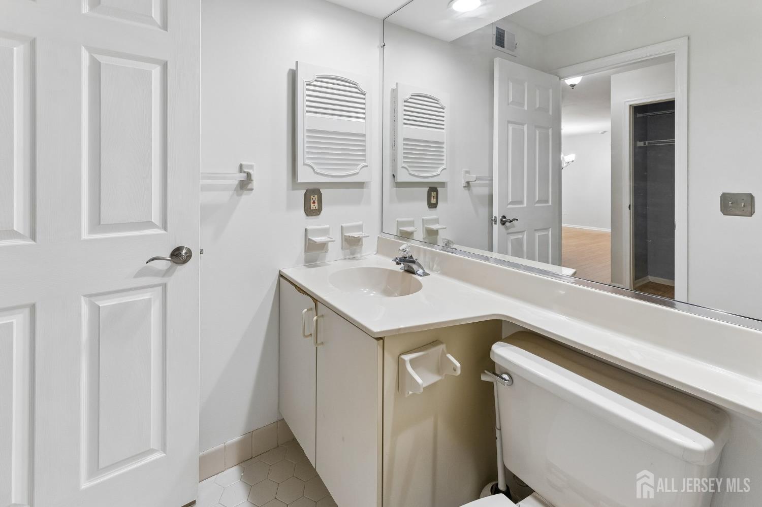1403 Stoneridge Circle, Helmetta, NJ, 08828 image 20