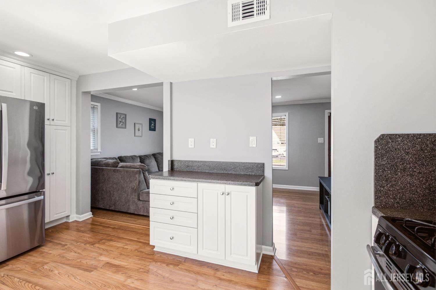63 Tunison Road, New Brunswick, NJ, 08901 image 15