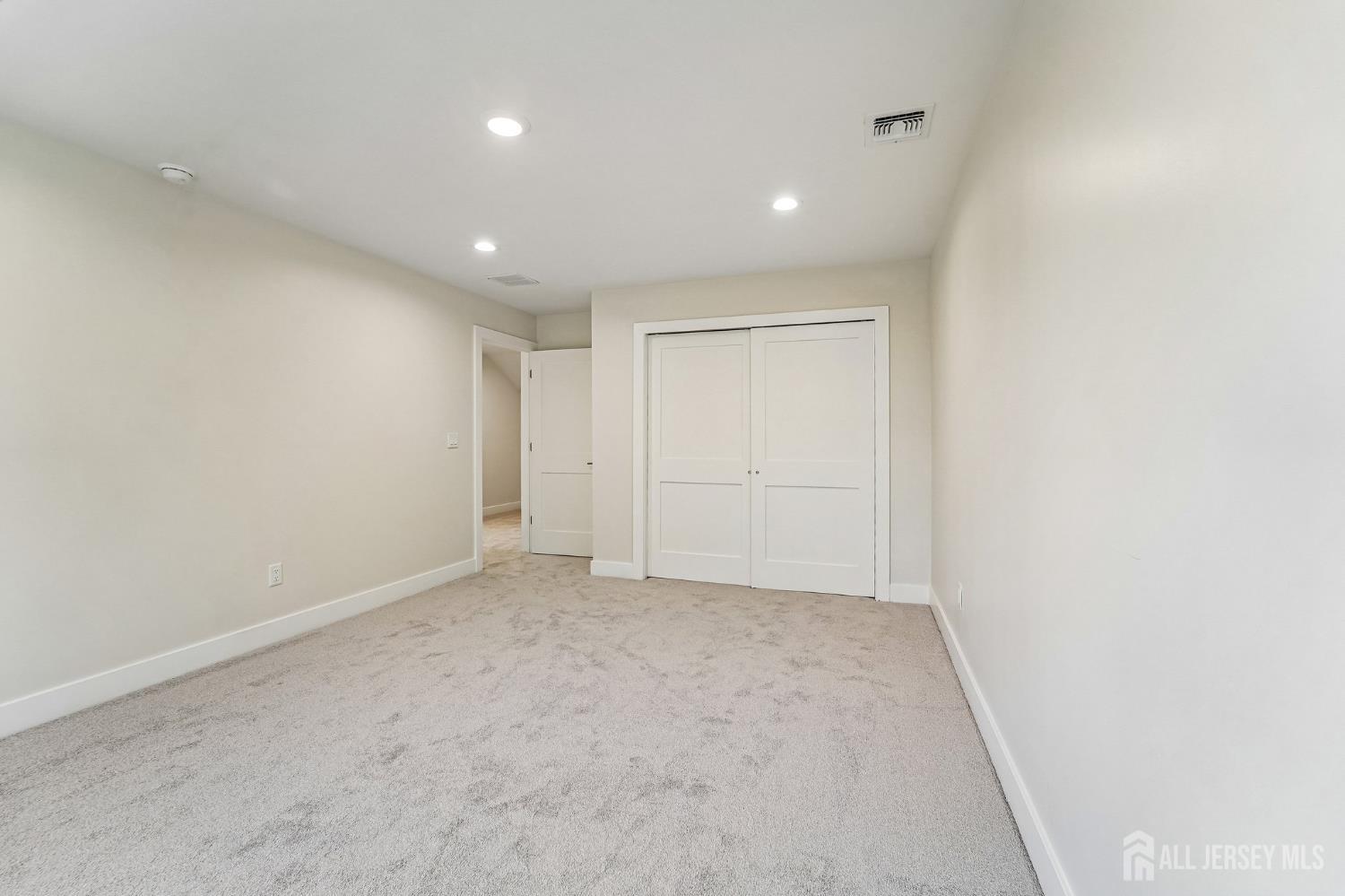 11 Scarlet Drive, Piscataway, NJ, 08854 image 56