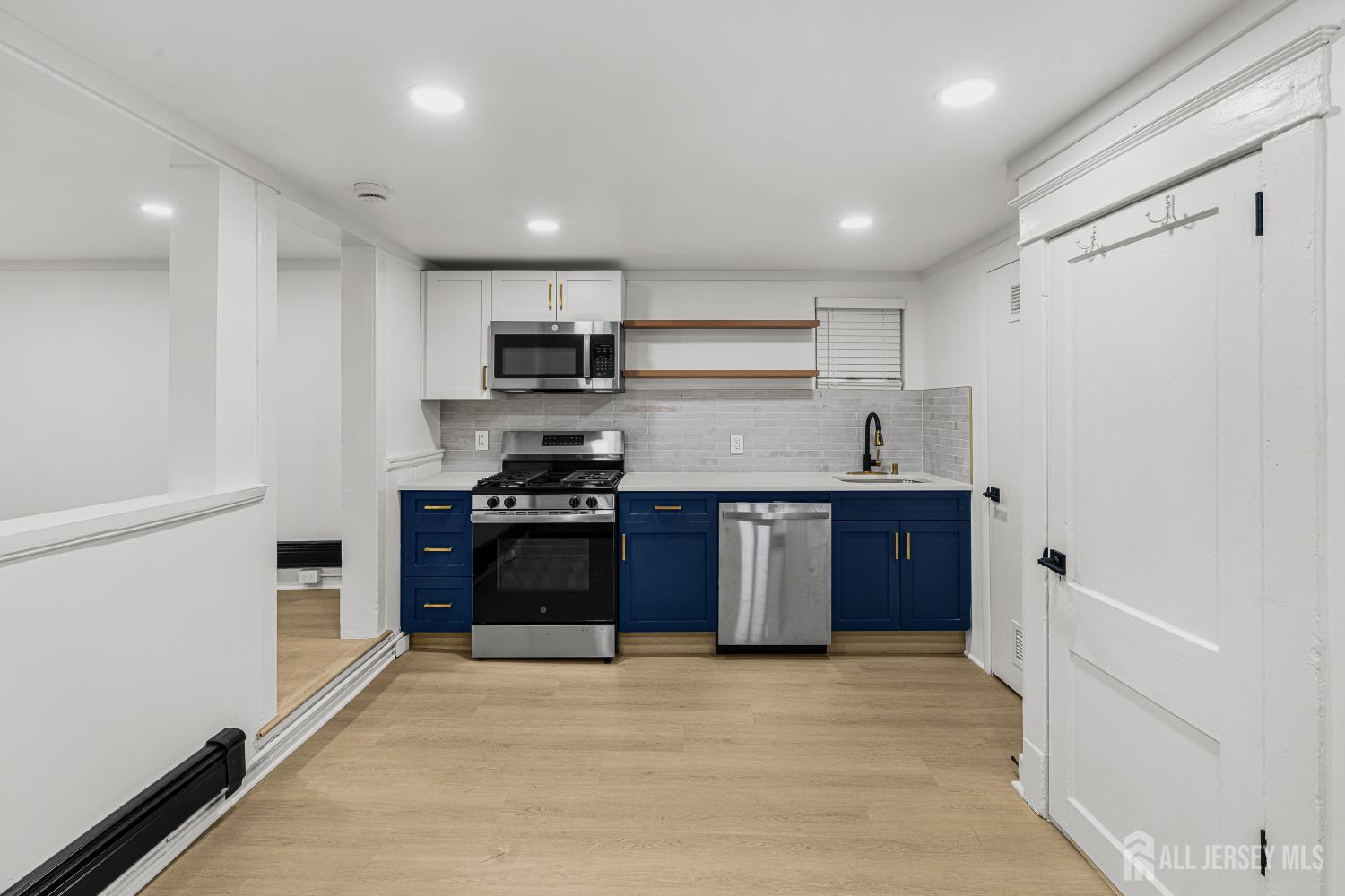 309 S 2nd Avenue, Highland Park, NJ, 08904 image 43