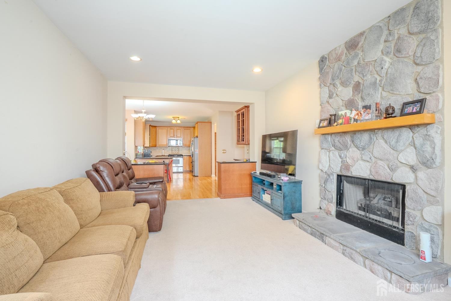12 Muirfield Boulevard, Monroe, NJ, 08831 image 16