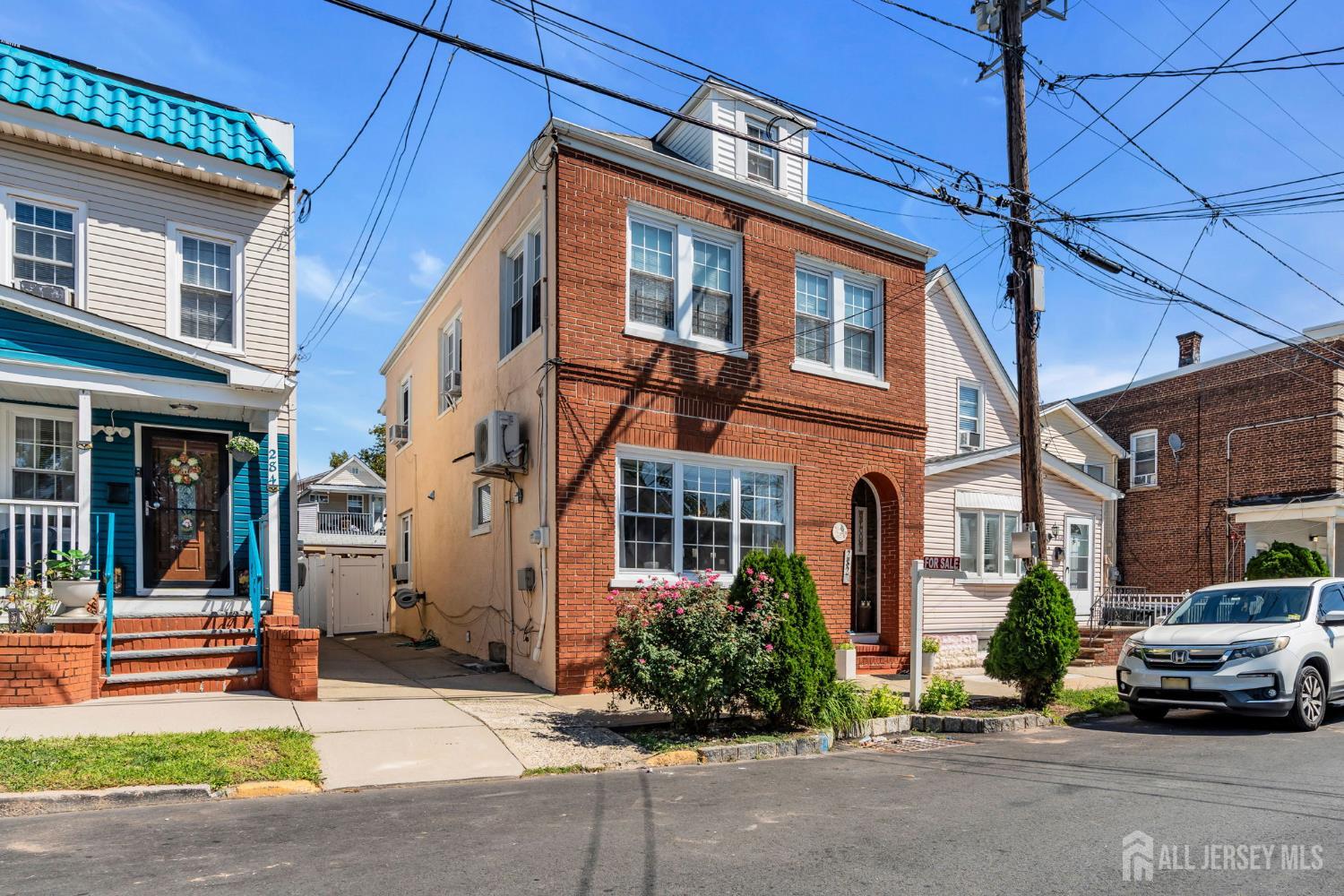 282 Alpine Street, Perth Amboy, NJ, 08861