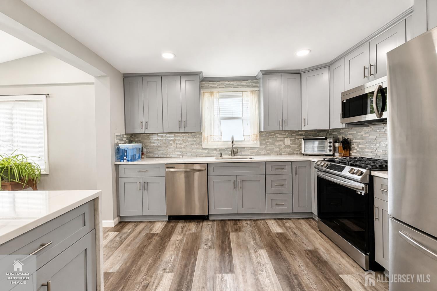 193 Old Road, Sewaren, NJ, 07077 image 29