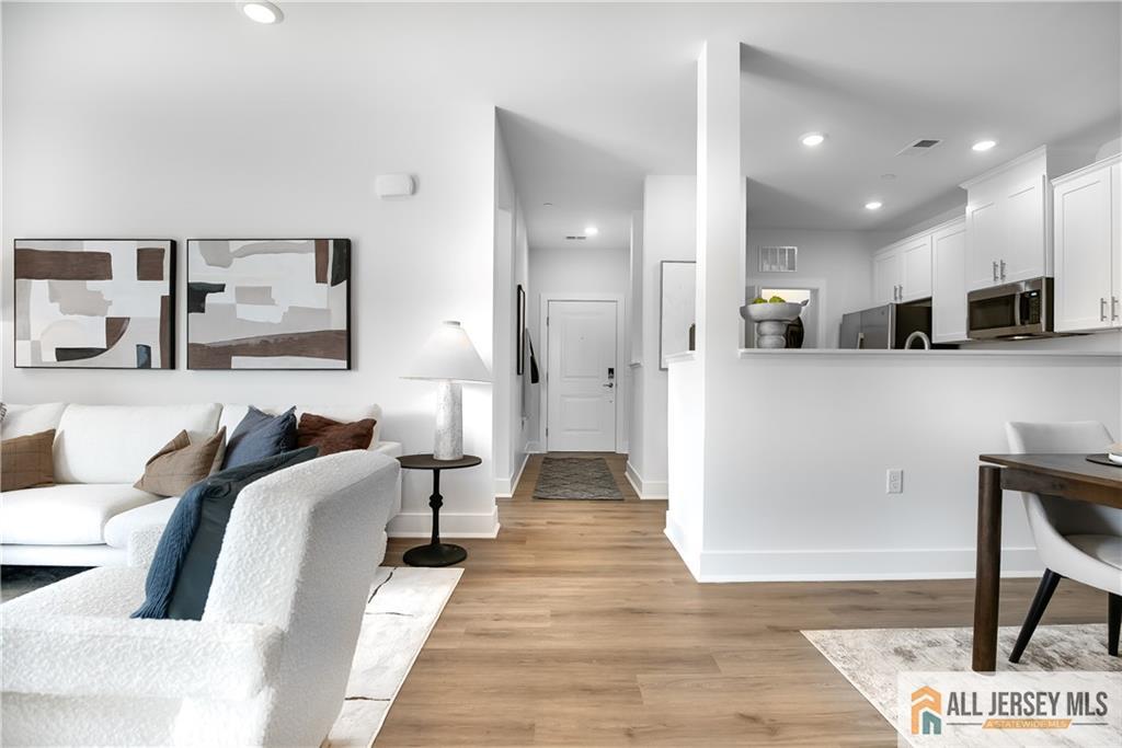1104 Mary Ashby Drive, Pennington, NJ, 08534