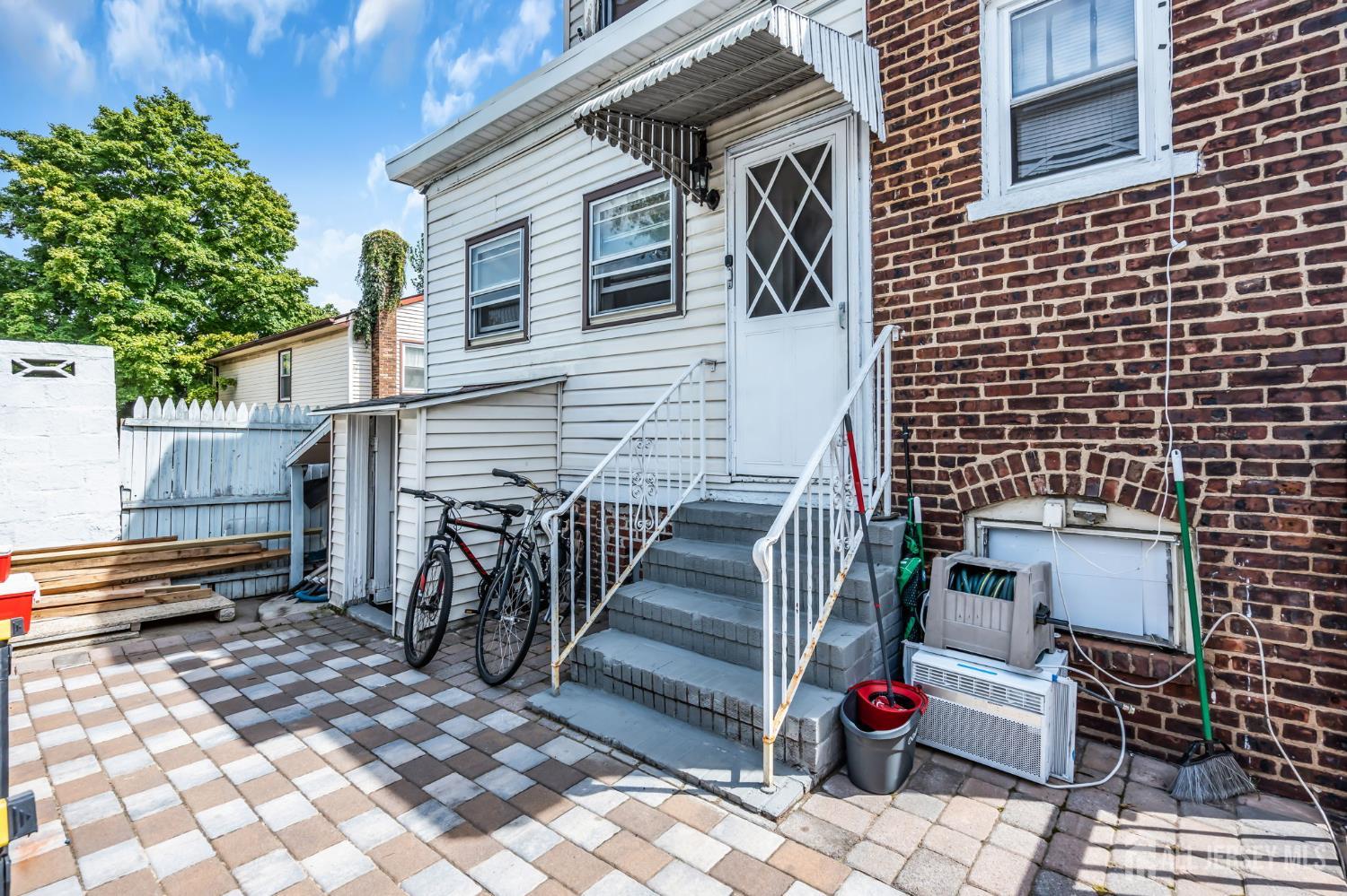 865 Birch Street, Perth Amboy, NJ, 08861 image 37