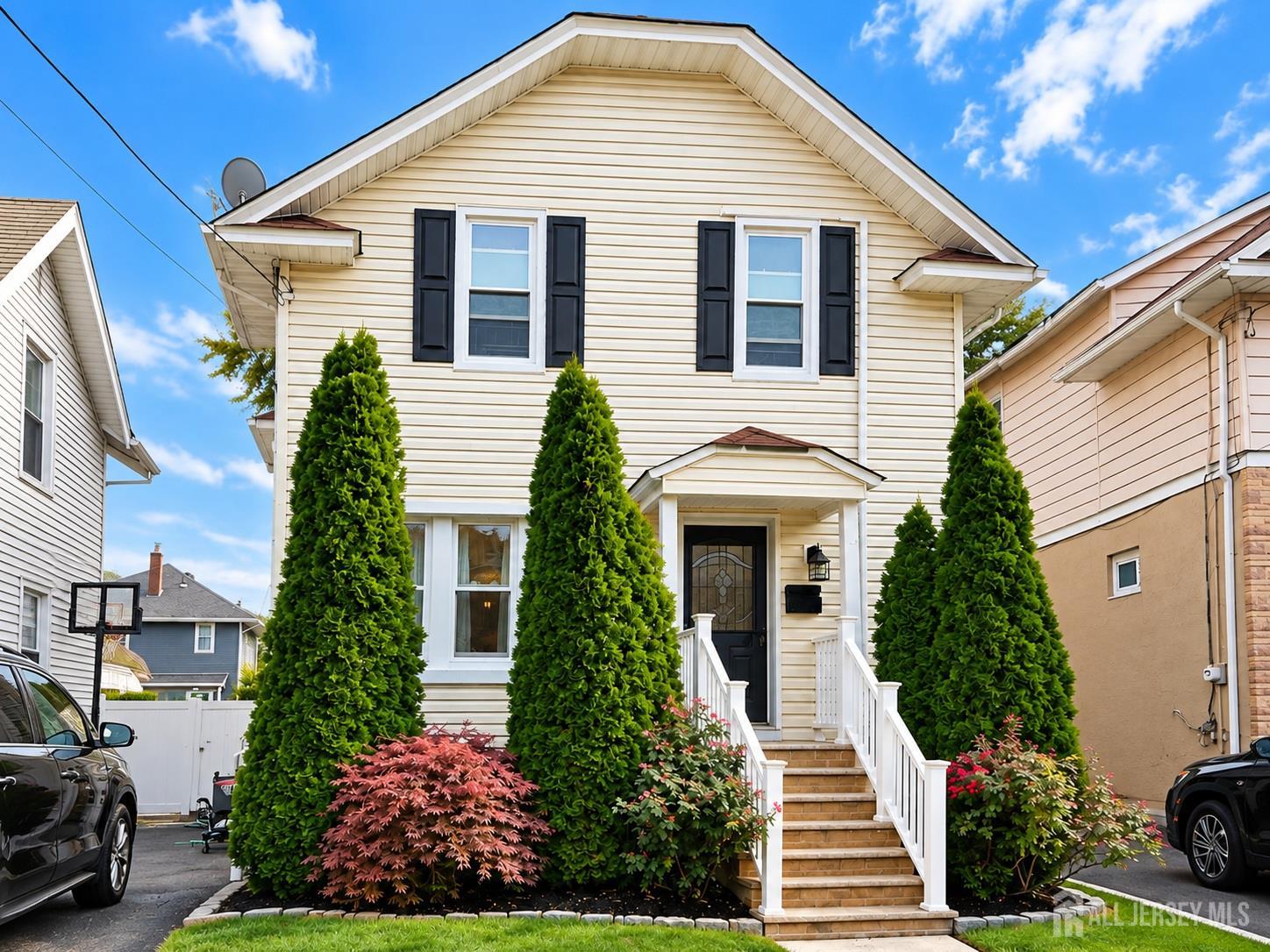 555 E Maple Avenue, Woodbridge Proper, NJ, 07095