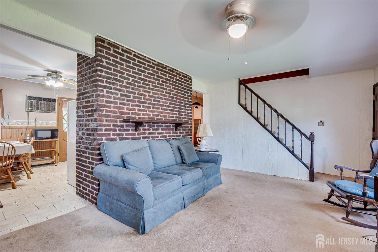 1041 Richard Boulevard Image 4