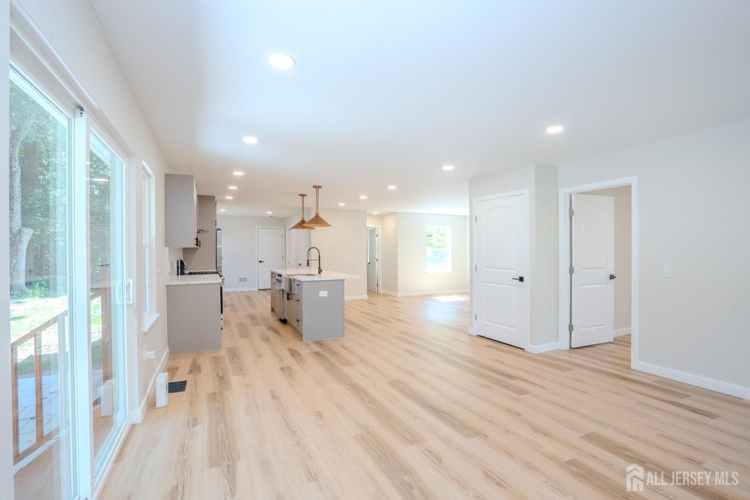 290 Fresh Ponds Road, South Brunswick, NJ, 08852 image 8