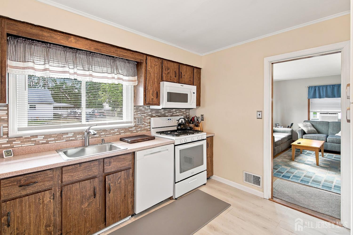 6 Burnham Road, East Brunswick, NJ, 08816 image 8