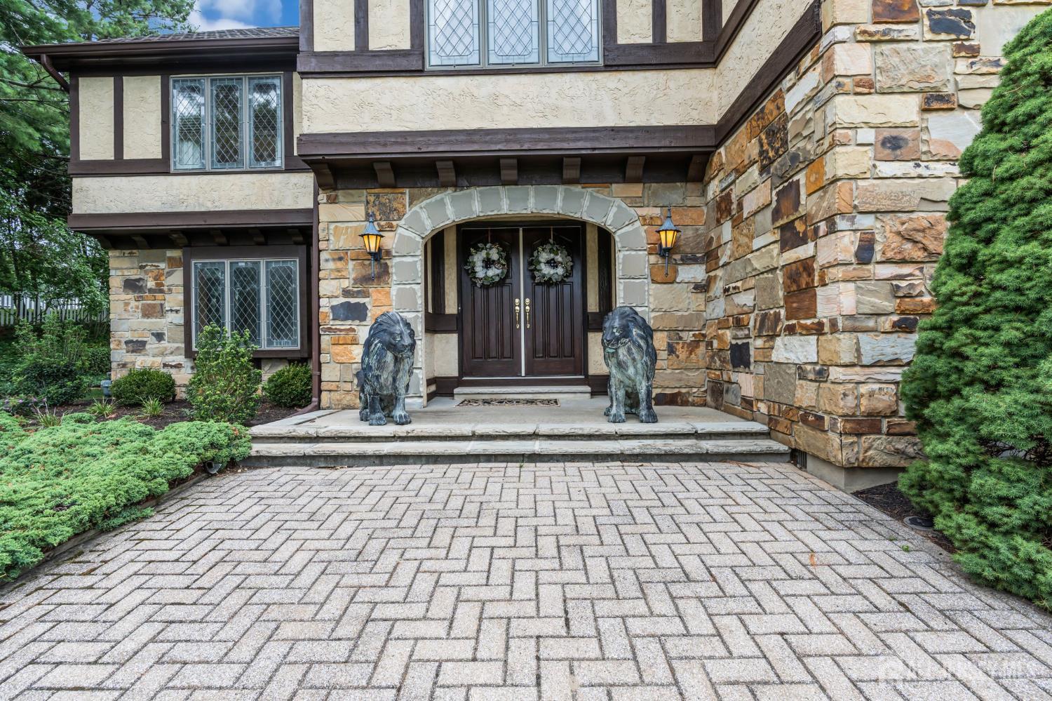 2520 Autumn Drive Image 2