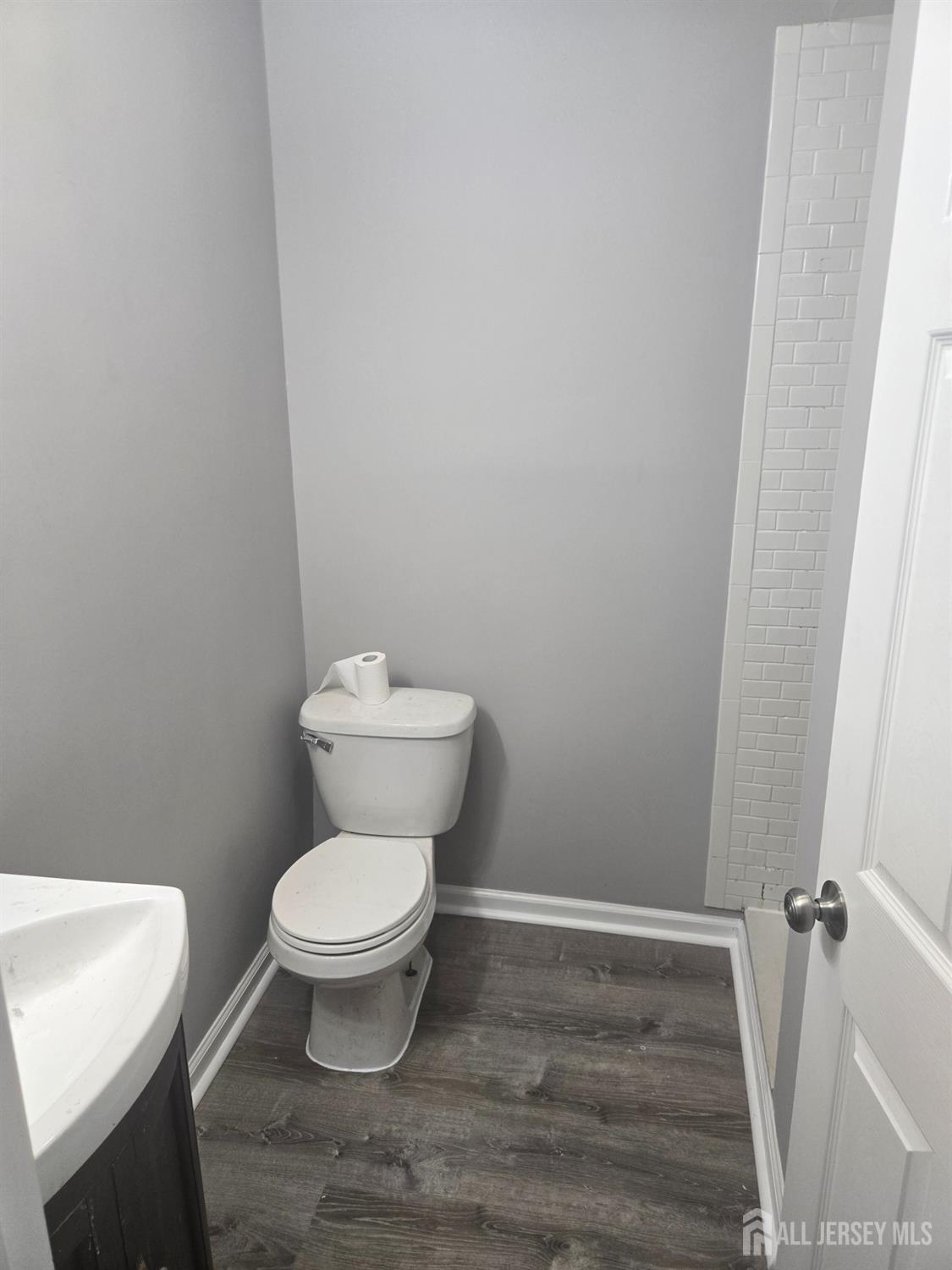 1 central Avenue Image 4