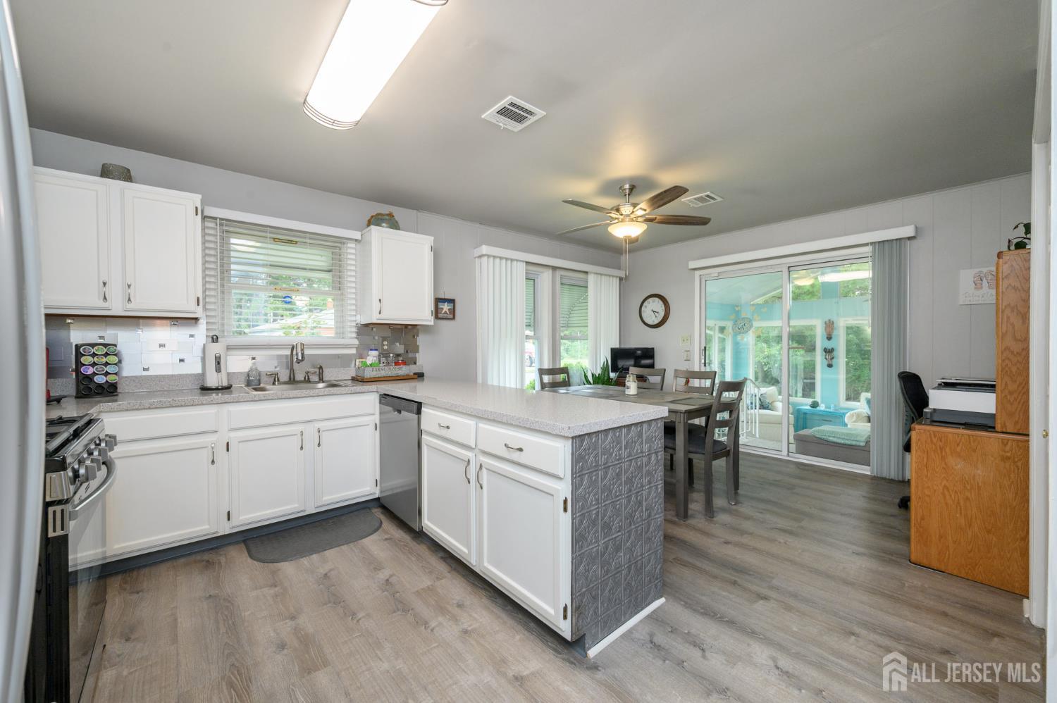 1 Selkirk Avenue, Toms River, NJ, 08757 image 8