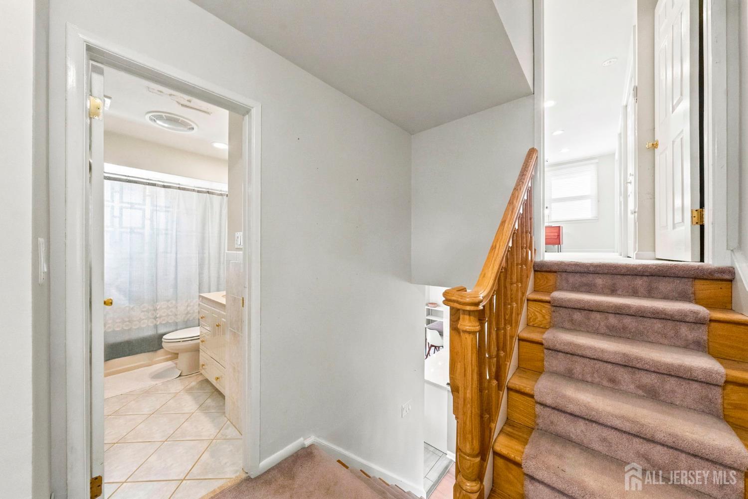 9 Meyer Road, Edison, NJ, 08817 image 38