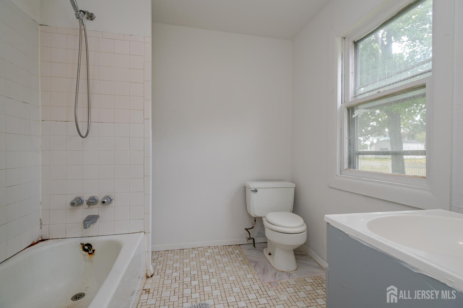 211 Main Street, Spotswood, NJ, 08884 image 19