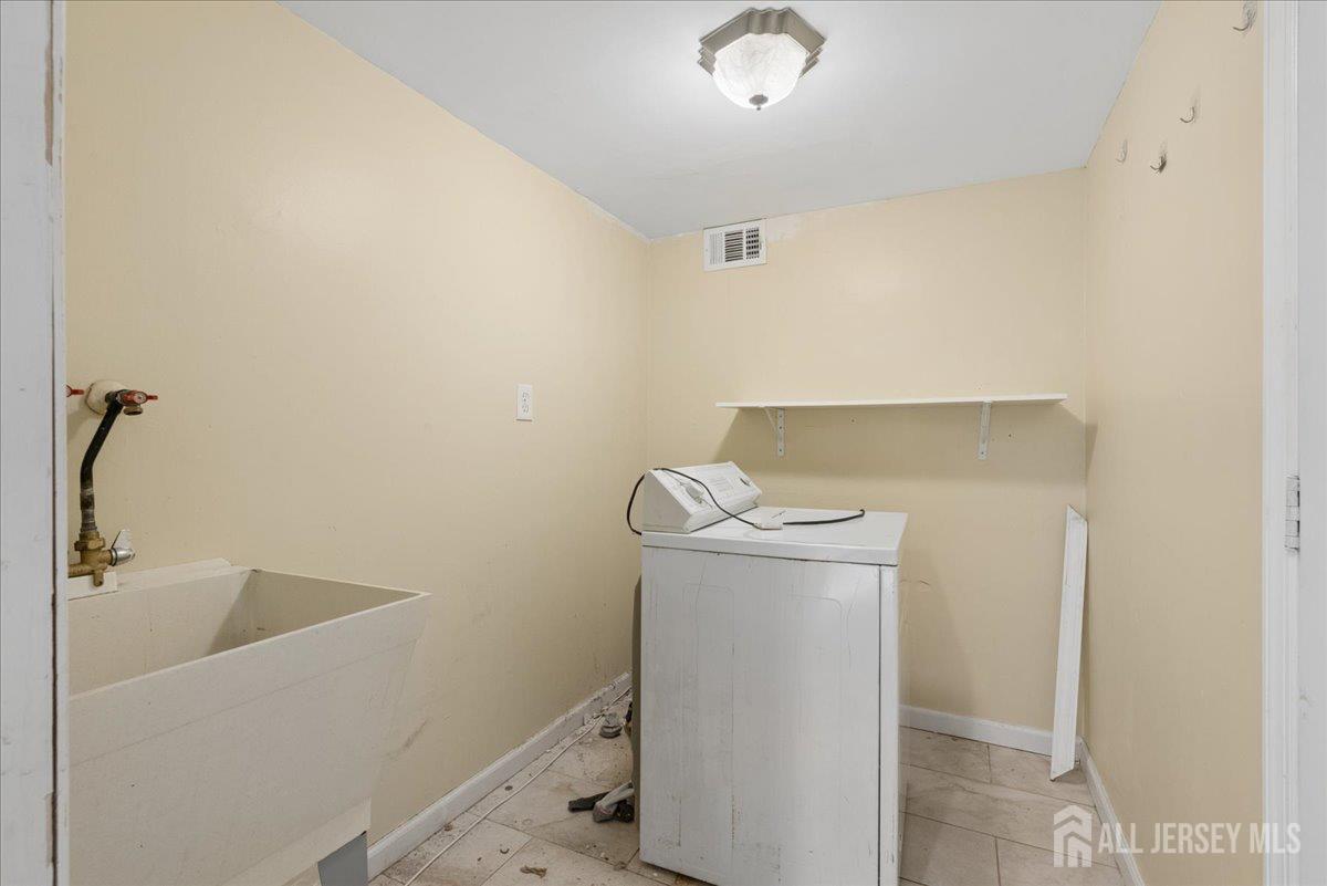 56 gramercy Drive, Piscataway, NJ, 08854 image 24