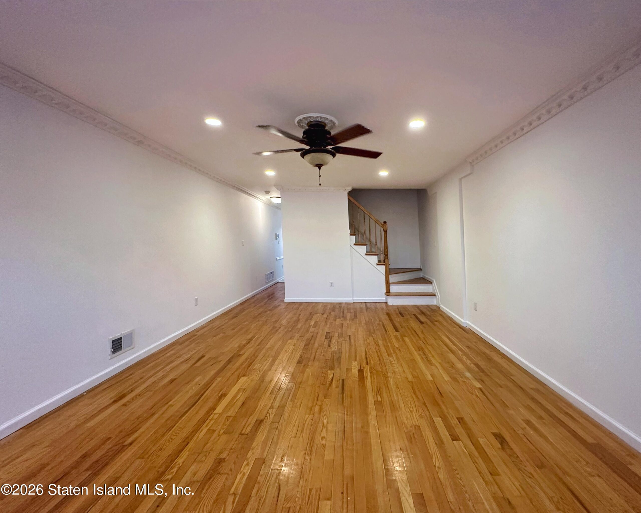 147 Dartmouth Loop Image 4