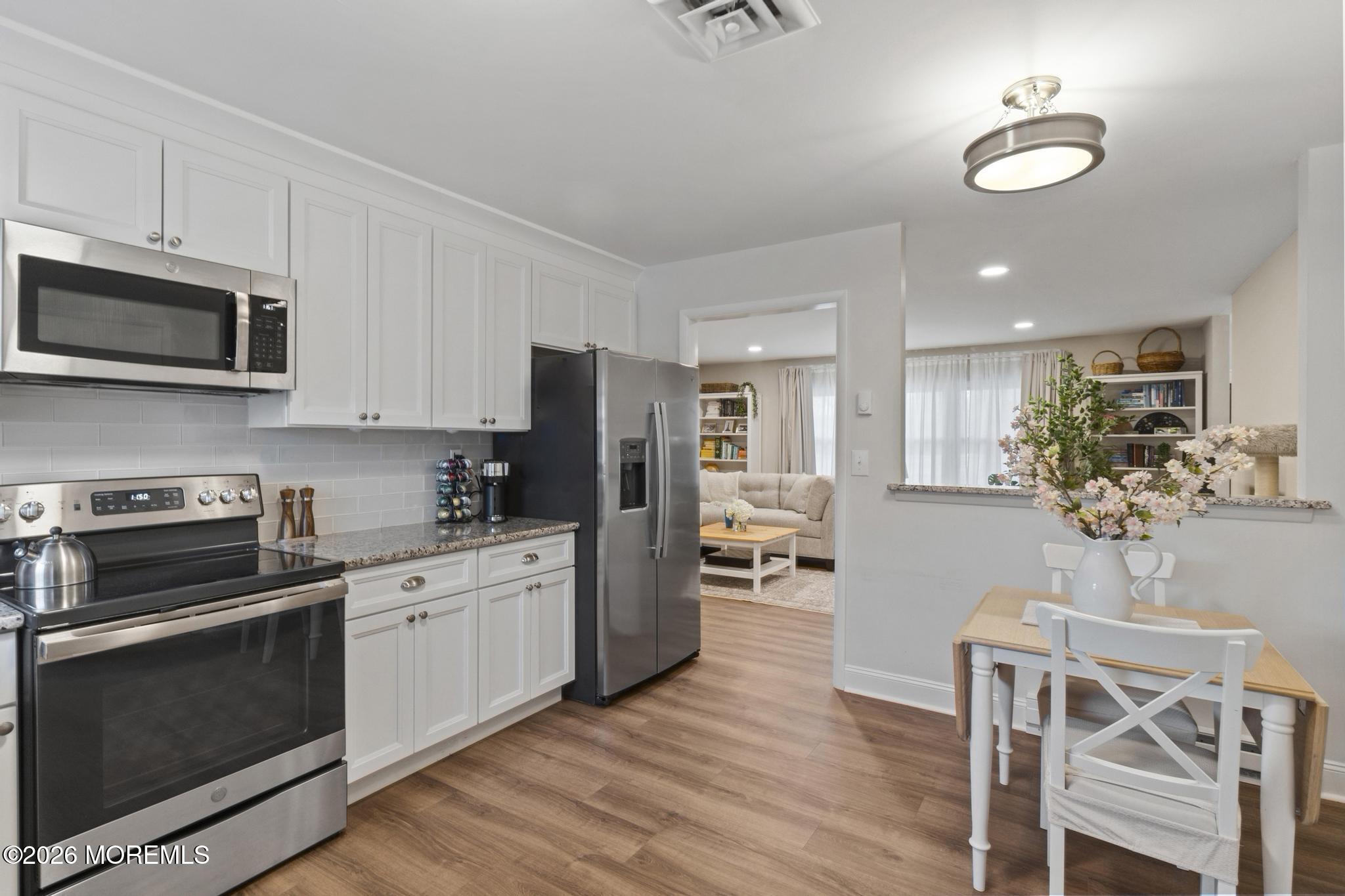 646 B Plymouth Drive, Lakewood, NJ, 08701 image 14