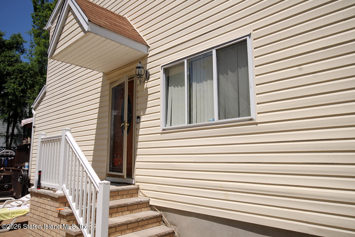 160 Kenilworth Avenue, Staten Island, NY, 10312