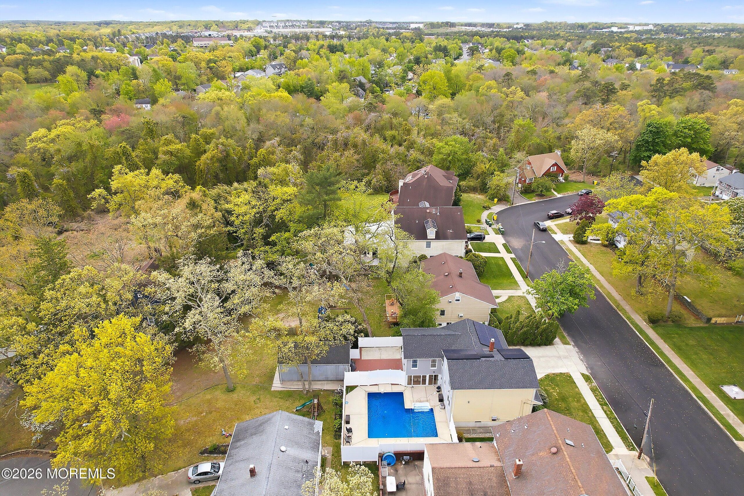 117 E Caranetta Drive Image 3