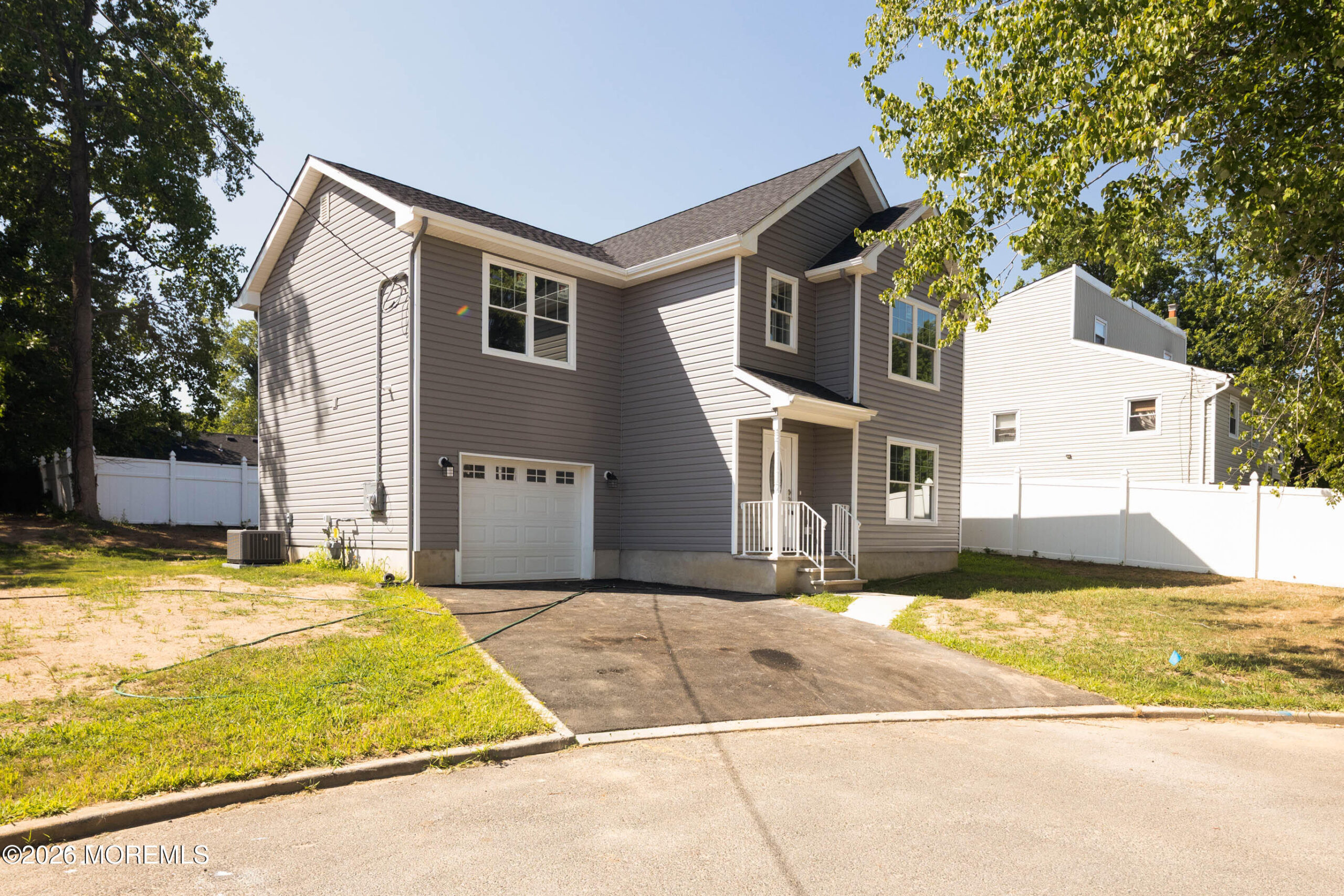 195 Greenwood Drive Image 2