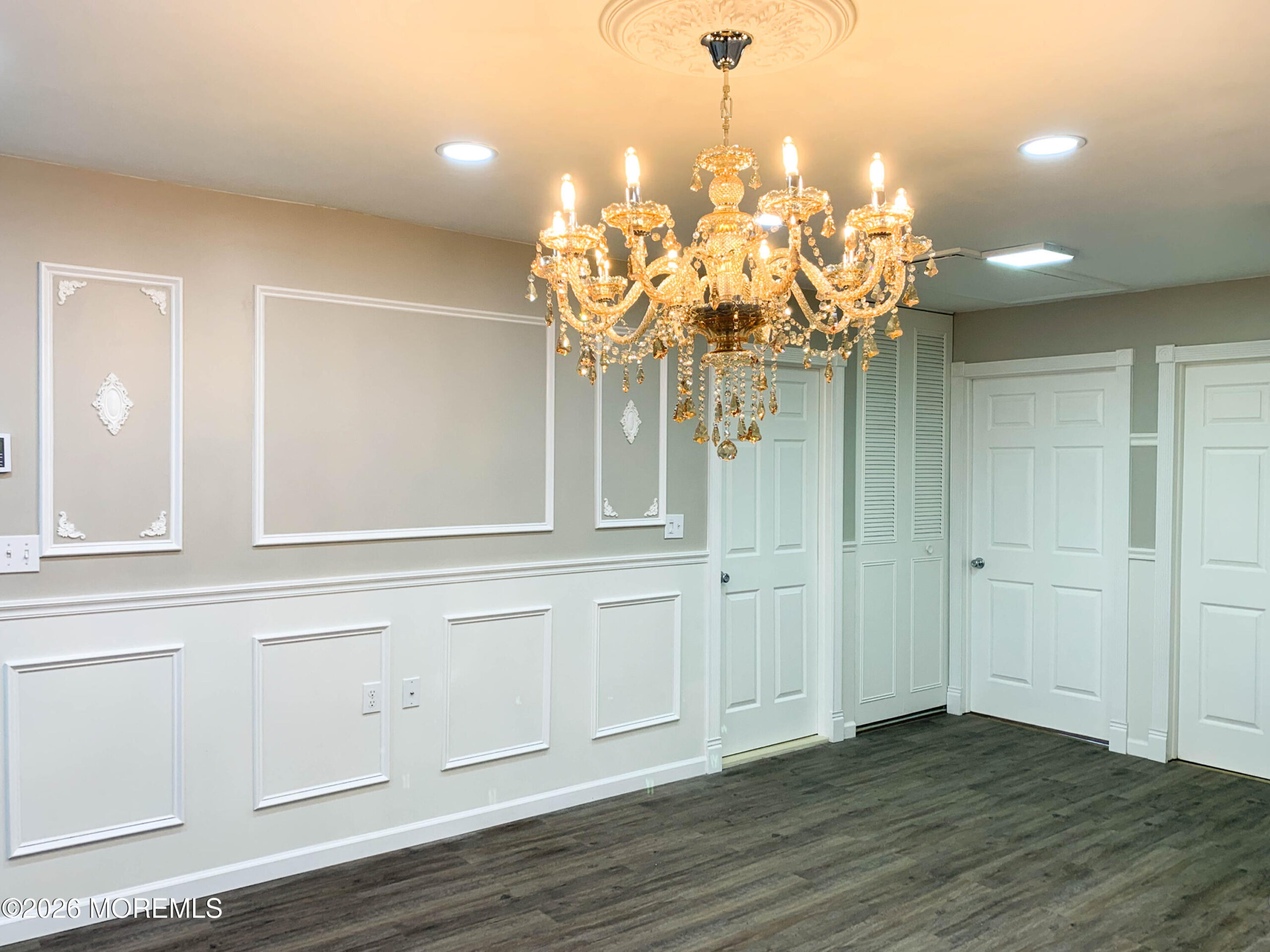 144B Farrington Court Image 5
