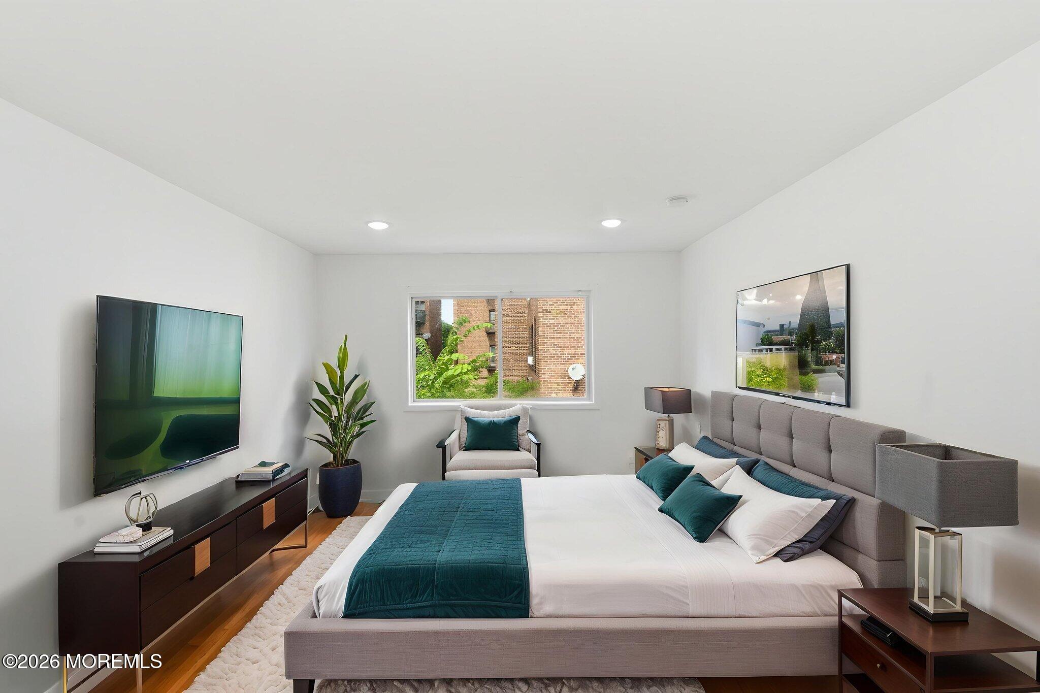8 Van Nostrand Avenue, Jersey City, NJ, 07305 image 24