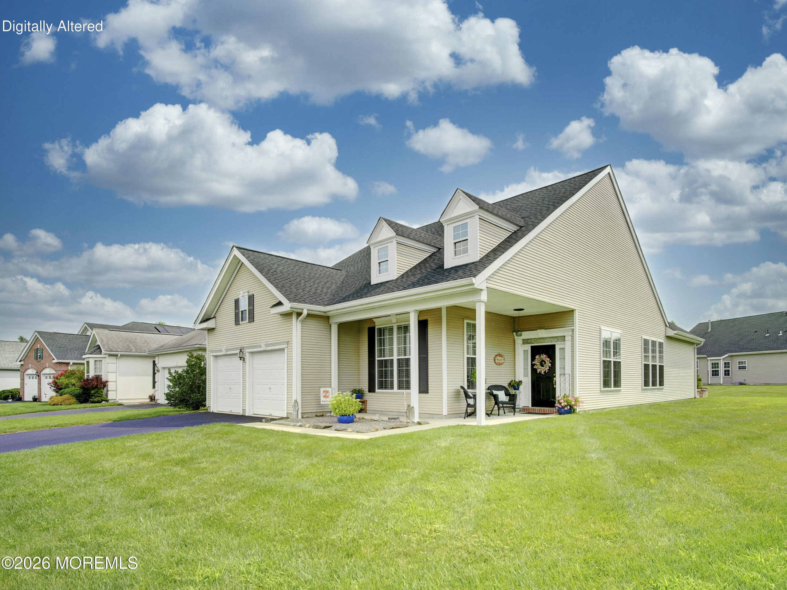2 Williamsburg Court, Upper Freehold, NJ, 08501