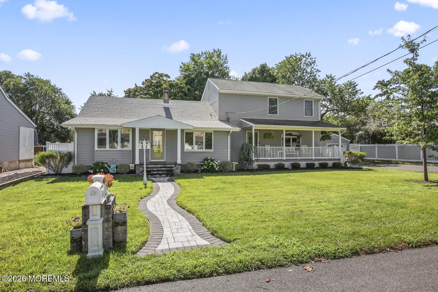445 Seaman Avenue Image 2