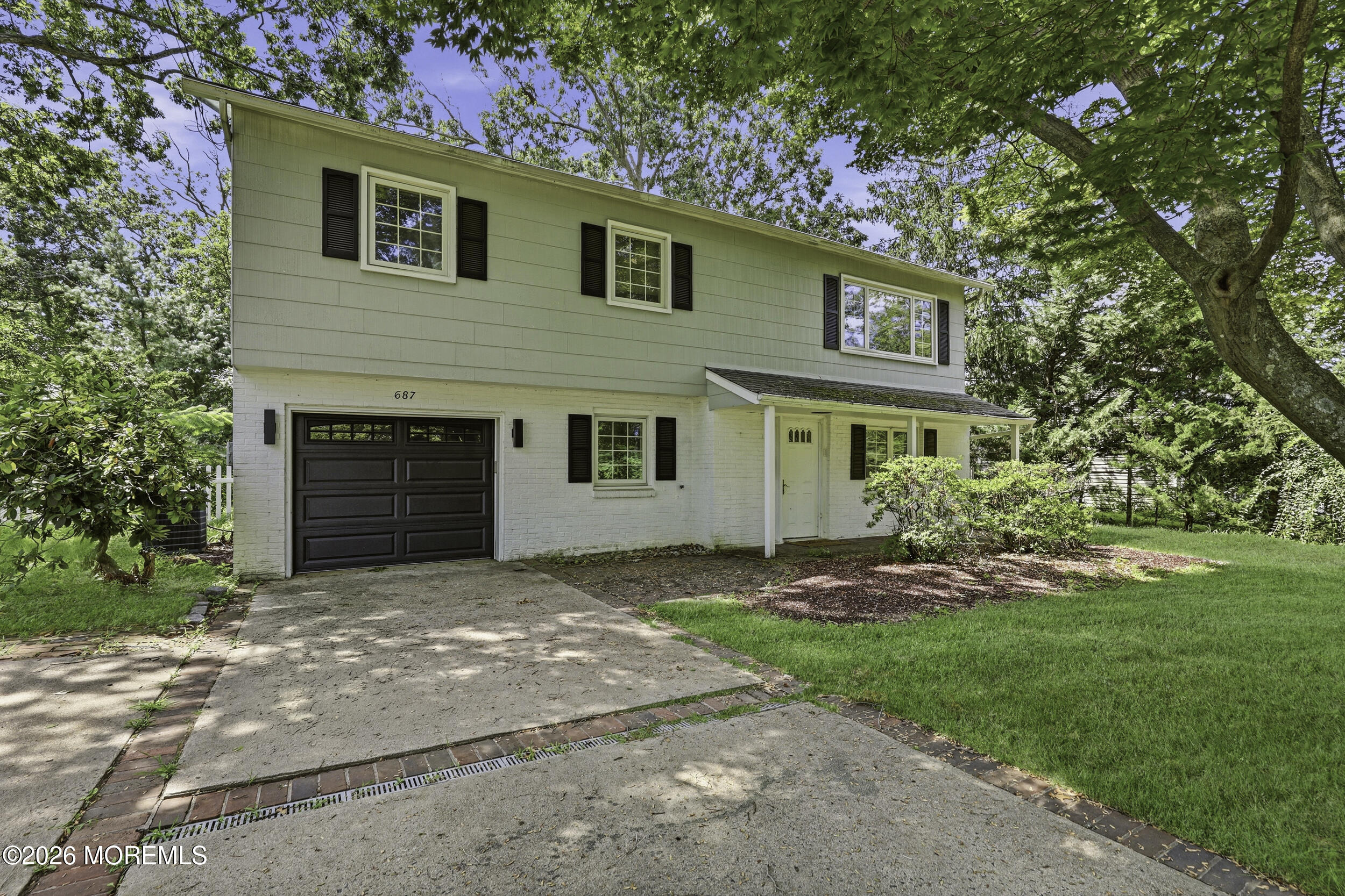 687 Northstream Drive Image 3