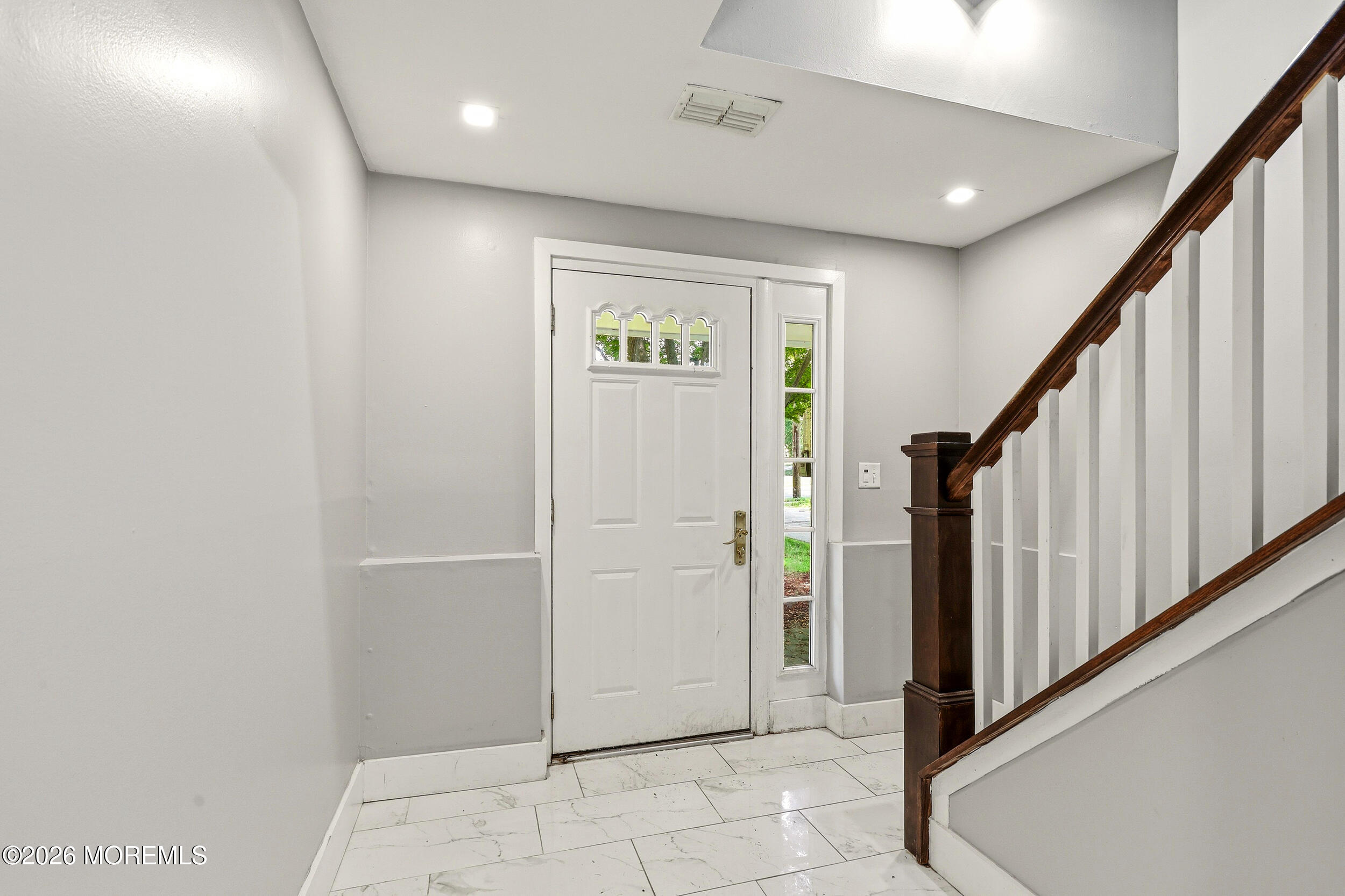 687 Northstream Drive Image 4