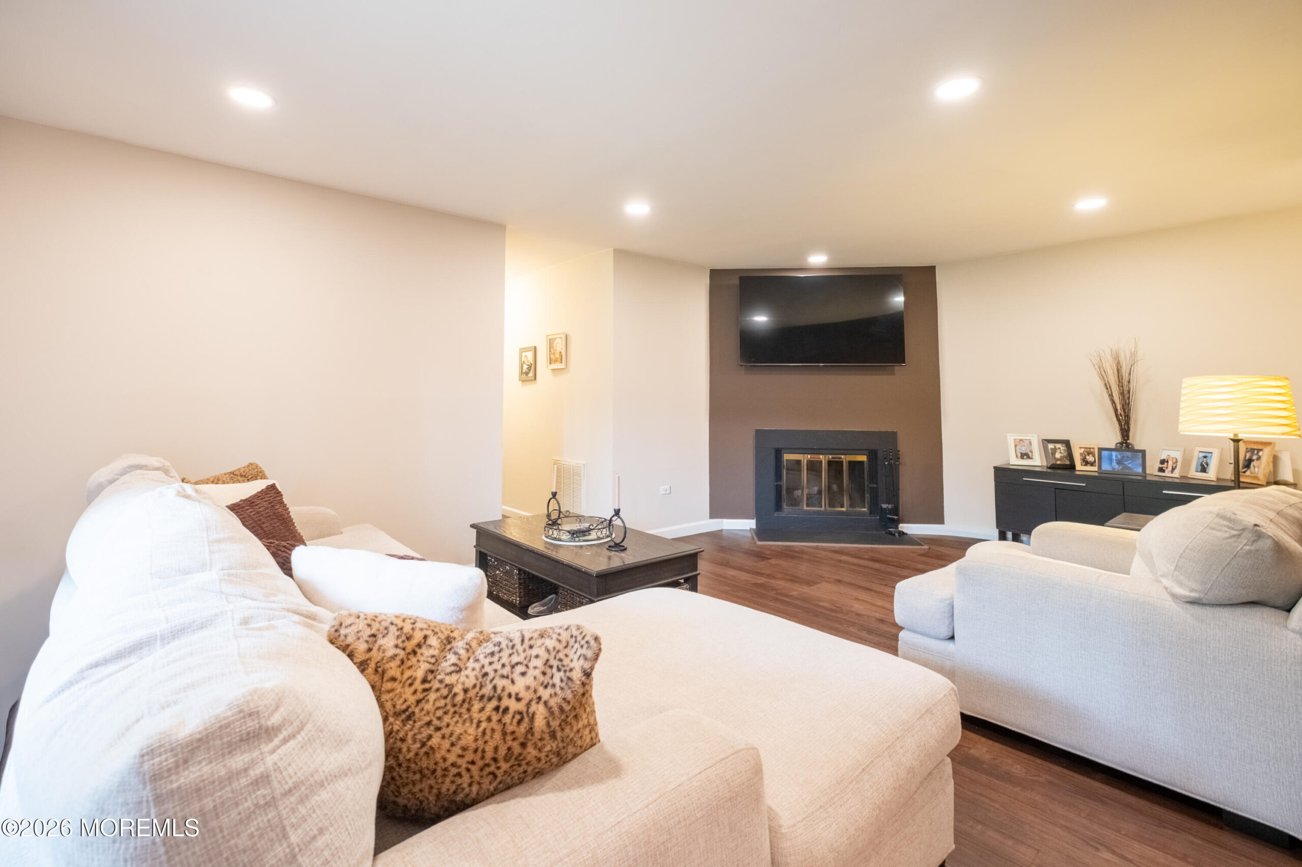 813 Wood Mill Drive, East Windsor, NJ, 08512 image 17