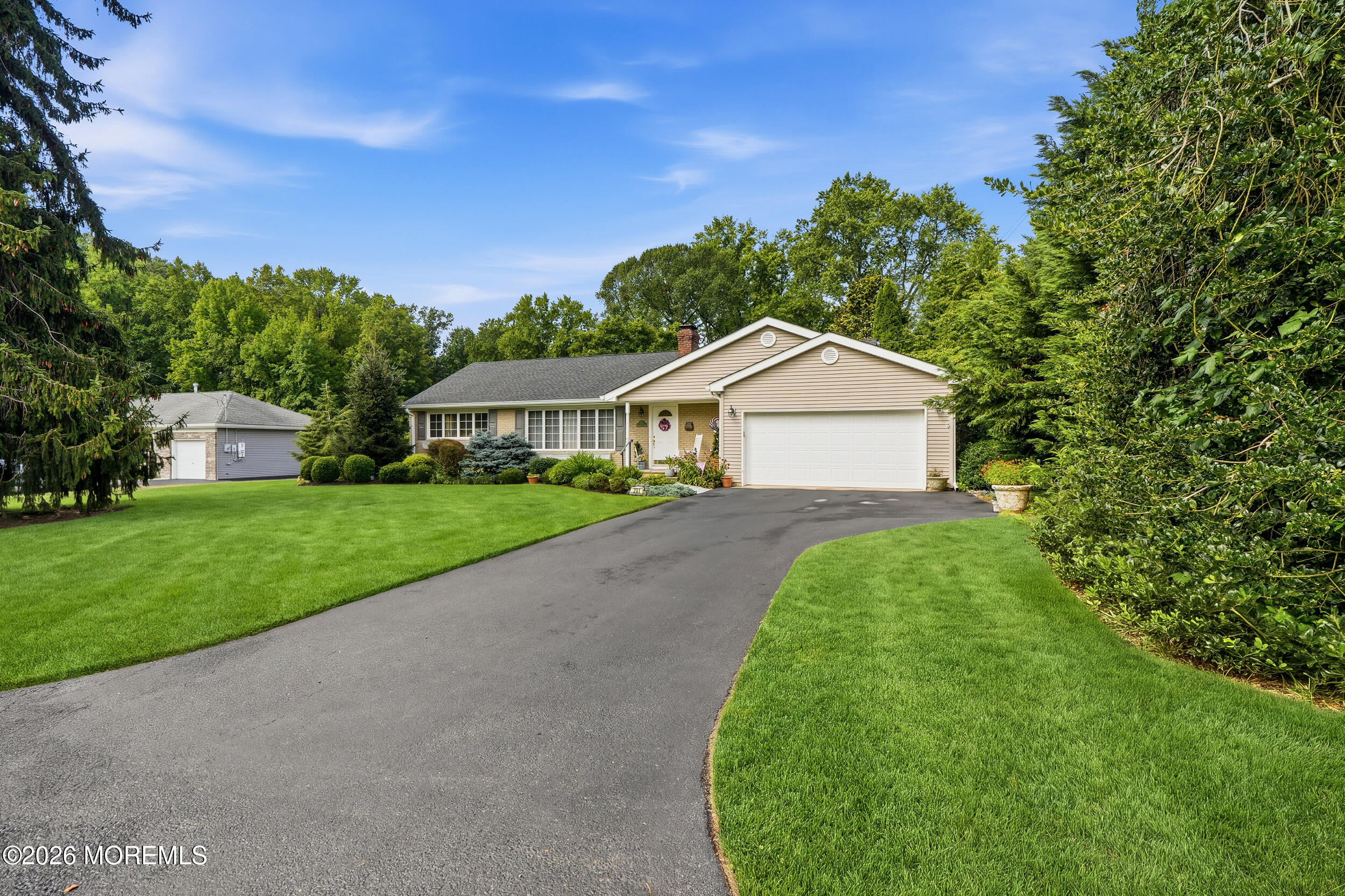 251 Hamiltonian Drive, Middletown, NJ, 07701 image 43