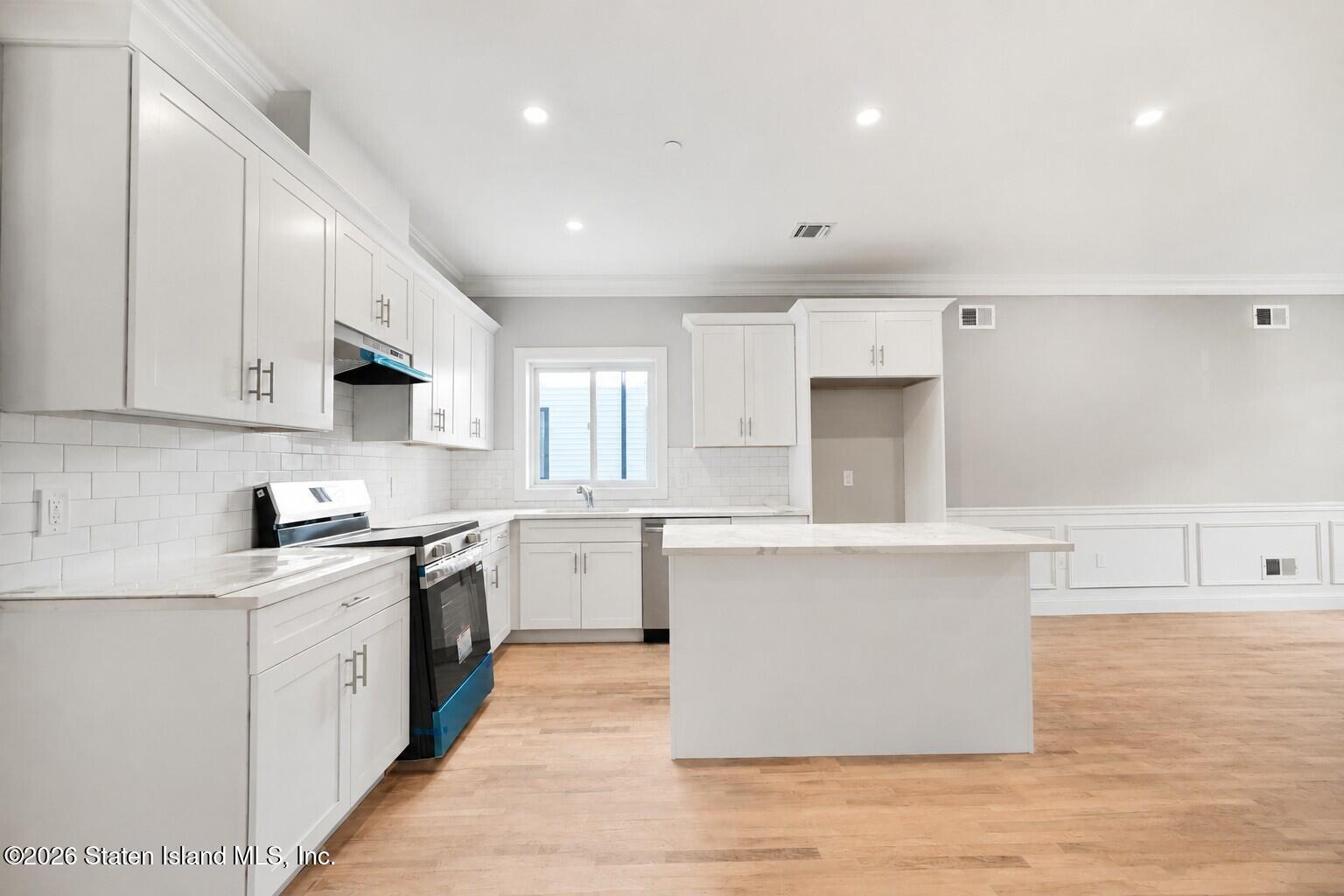 46 Hunter Avenue, Staten Island, NY, 10306 image 28