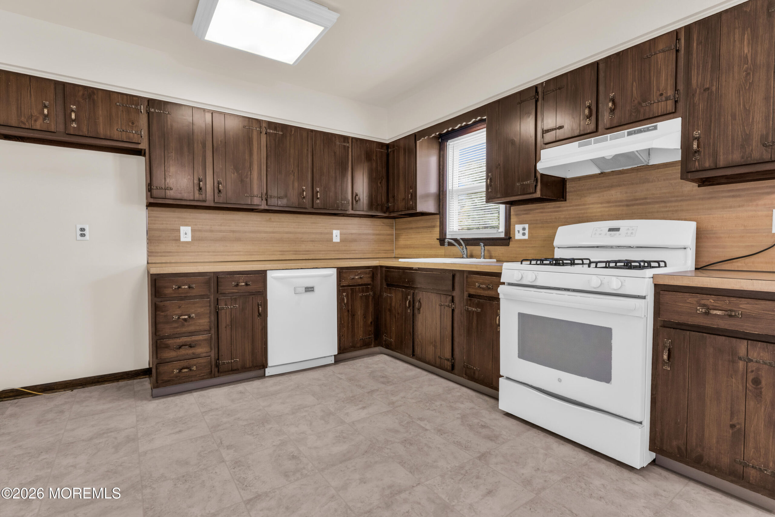 1118 Longboat Avenue, Beachwood, NJ, 08722 image 20