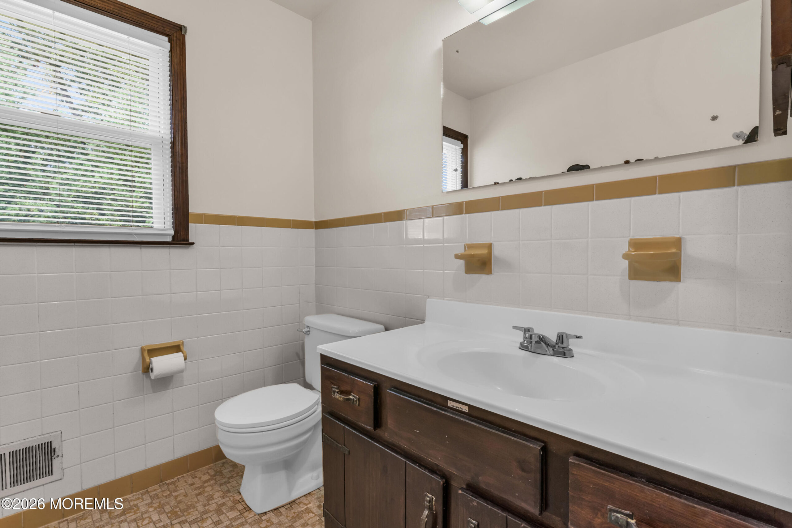 1118 Longboat Avenue, Beachwood, NJ, 08722 image 27