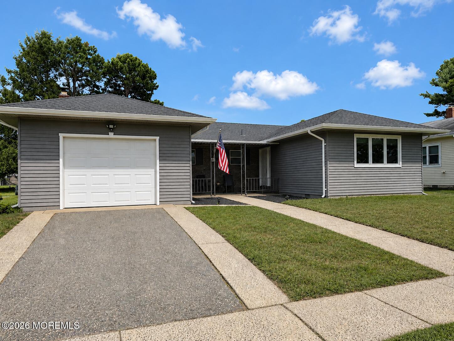 8 Buena Visa Drive, Toms River, NJ, 08757