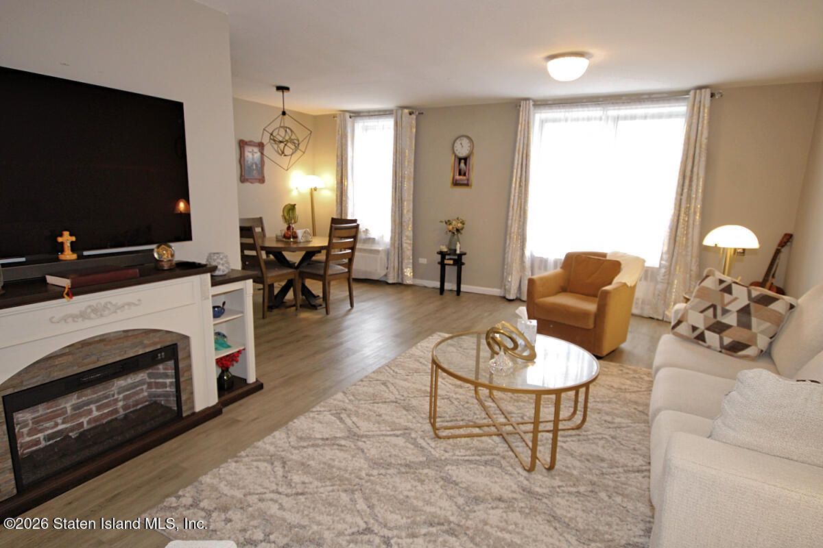 55 Austin Place #2r Image 5